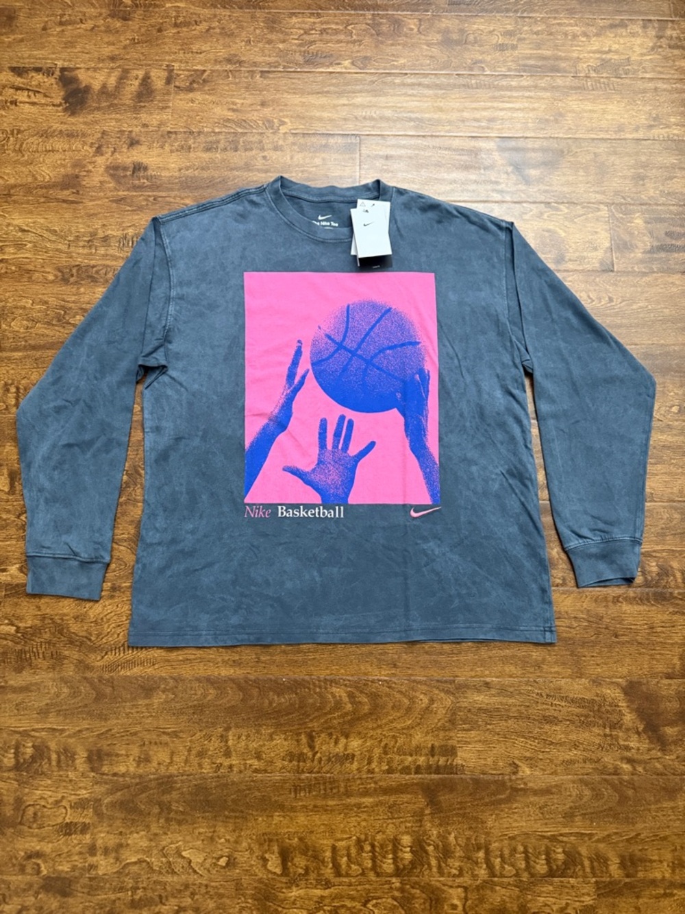 NIKE Mens Basketball 🏀 Tee Shirt Long Sleeve Loose Fit - Size XL